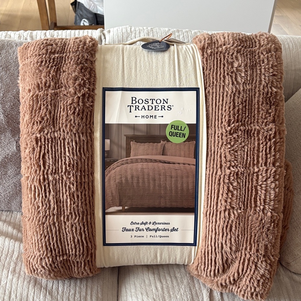 Boston Traders Faux Fur Comforter Set - light Brown
Full/Queen